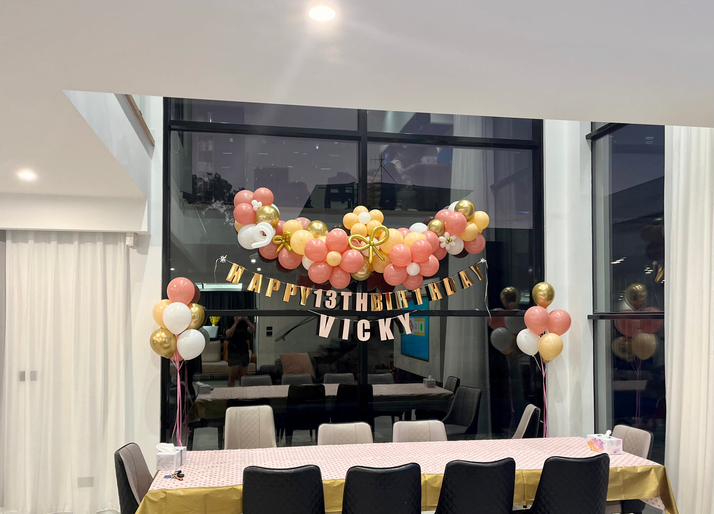 Organic Garland+Helium balloons+Personalized name flag