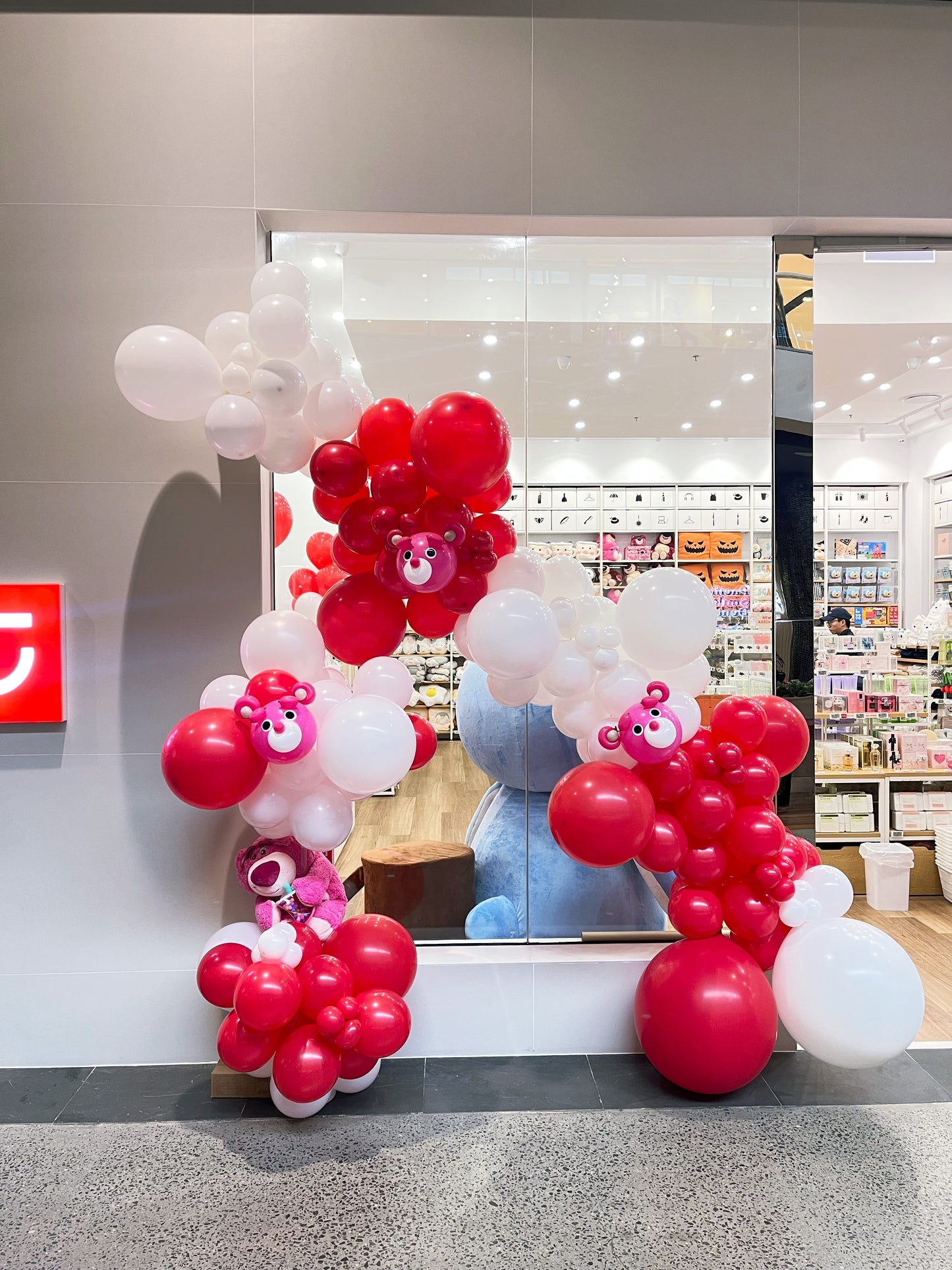 Organic Garland+Cartoon Balloon