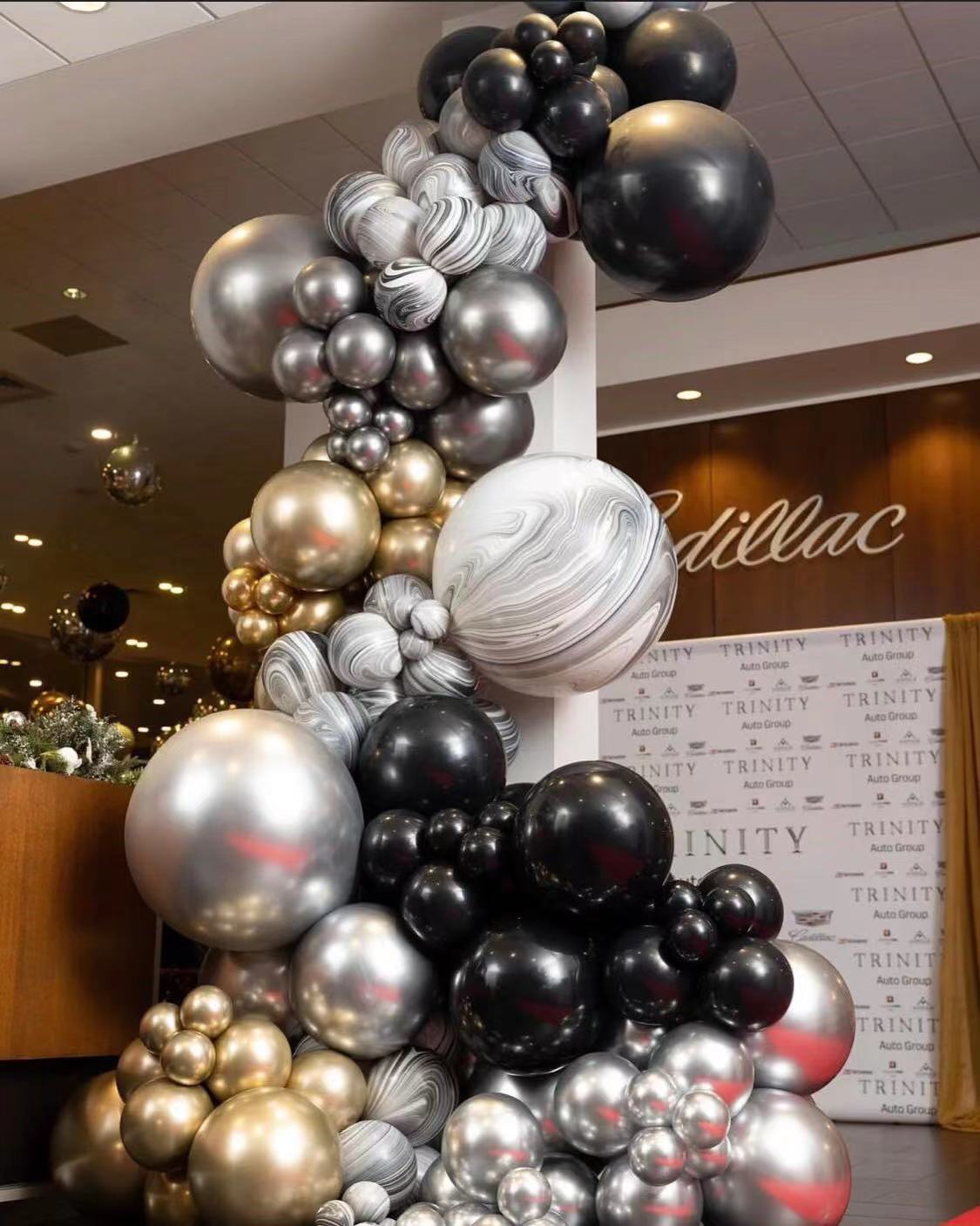 Organic Balloon Garland $150/m